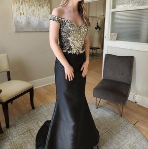 Size 4 black trumpet formal gown w/ train & bodice of rhinestones/sequins NWT